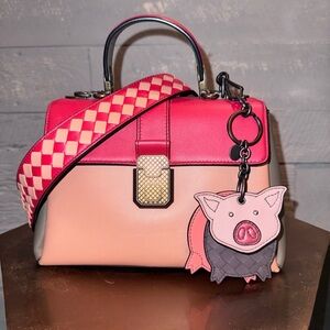 🔥Gorgeous Authentic Bottega Veneta piazza top handle bag